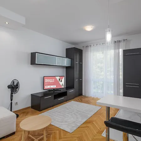 Apartment Bobrowskiego 8 By Nyx *